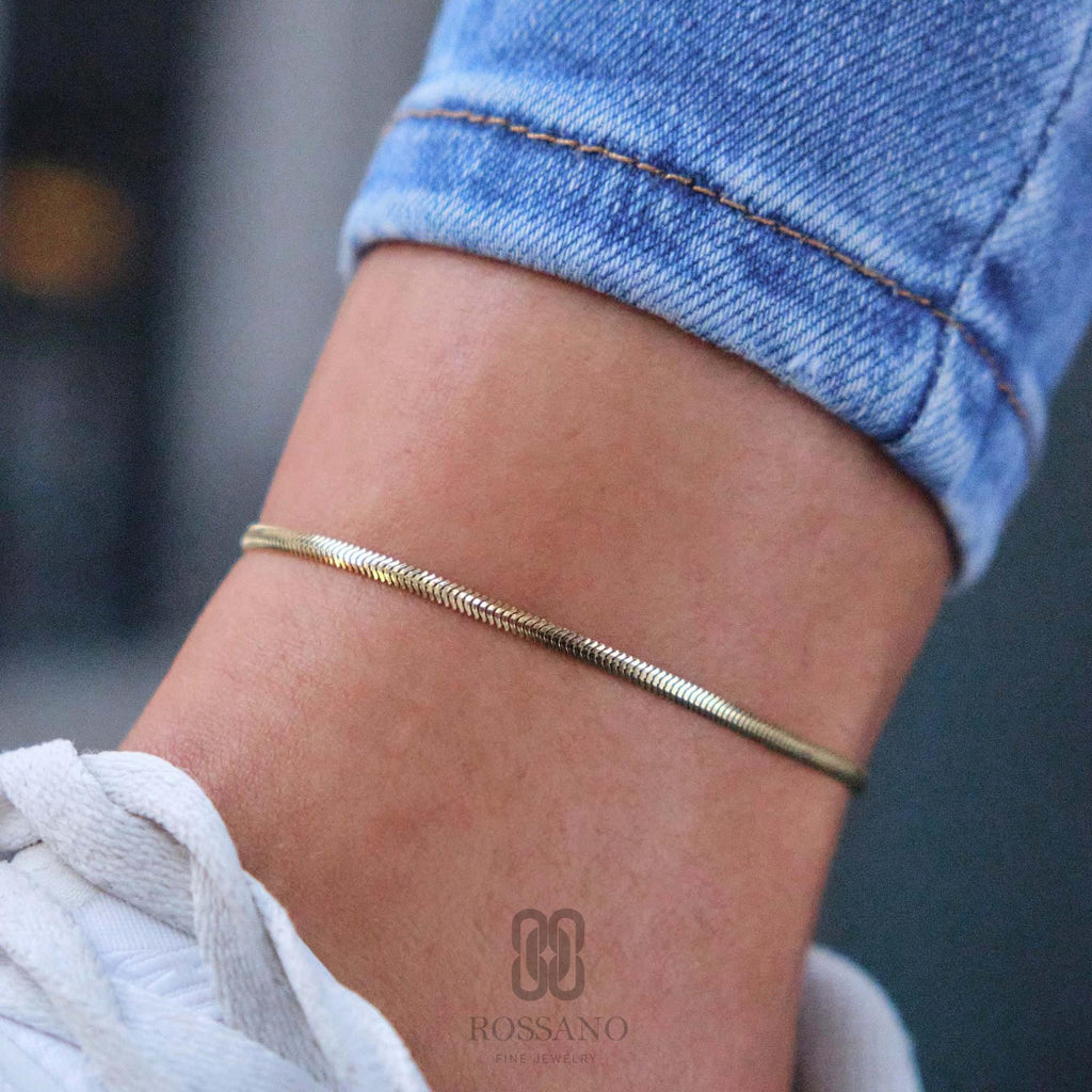 14K Gold Snake Anklet, Italian Herringbone Chain Anklet, Flat Snake Gold Chain, Shiny Gold Ankle Bracelet, Elegant Gift for Her