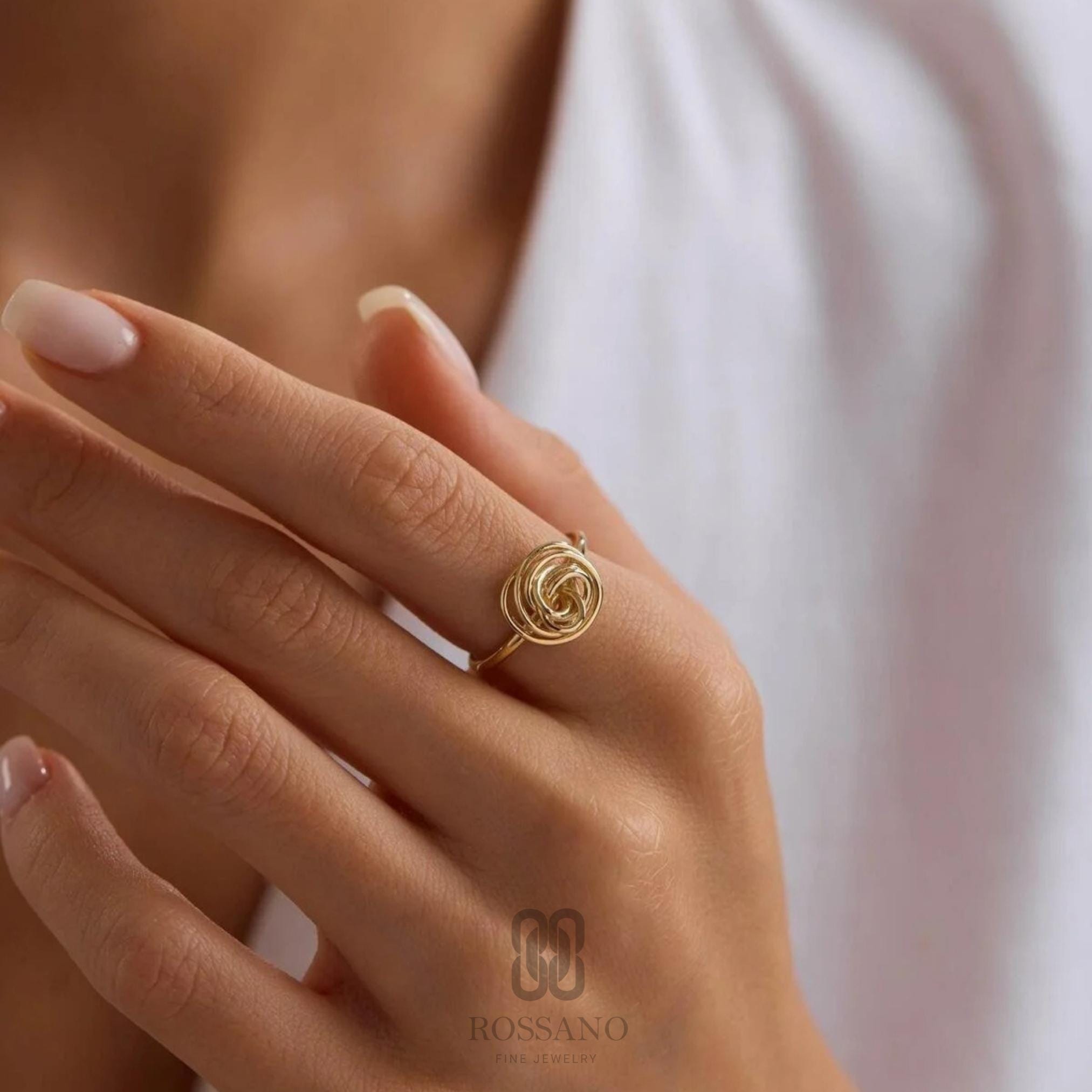 14K Gold Rose Wire Ring, Minimalist Floral Wire Ring, Dainty Handmade Gold Ring, Thin Stackable Ring, Elegant Jewelry, Gift for Her