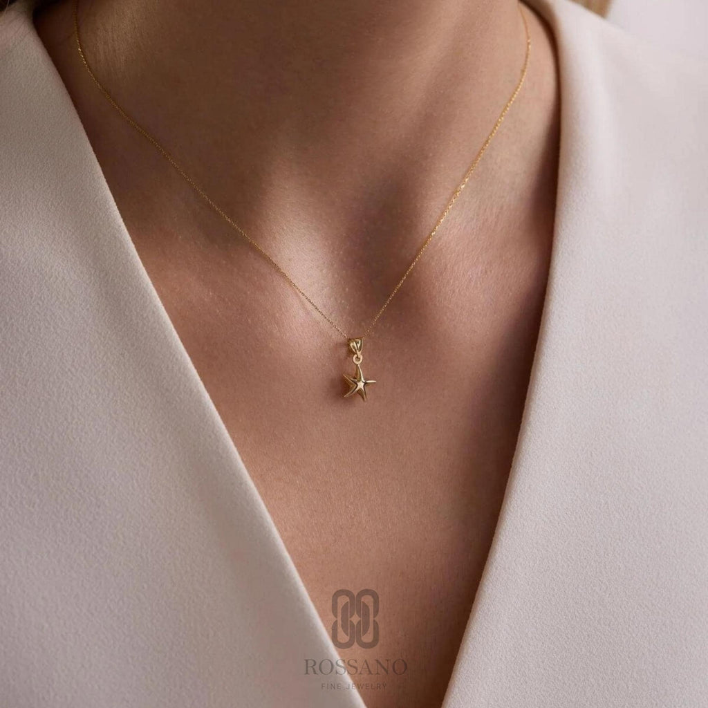 14K Gold Star Necklace, Dainty Gold Star Pendant, Minimalist Chain Necklace, Celestial Jewelry, Stackable Everyday Necklace, Gift for Her
