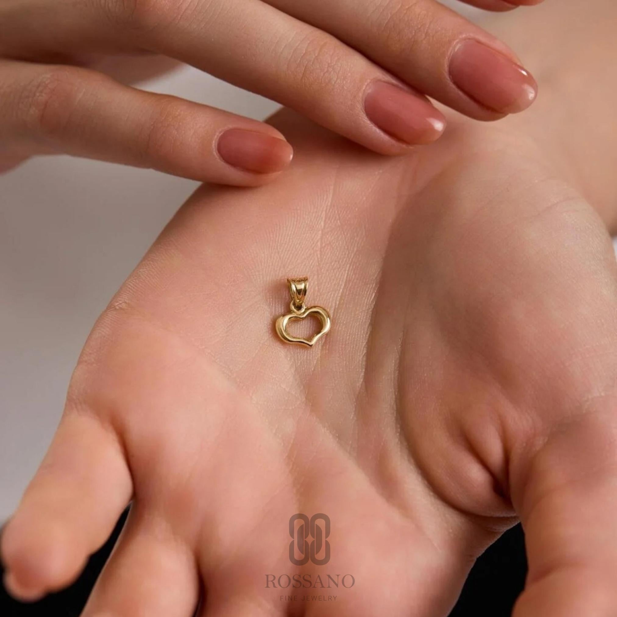 14K Gold Heart Pendant Necklace, Dainty Gold Heart Charm, Minimalist Chain Necklace, Stackable Everyday Jewelry, Gift for Her