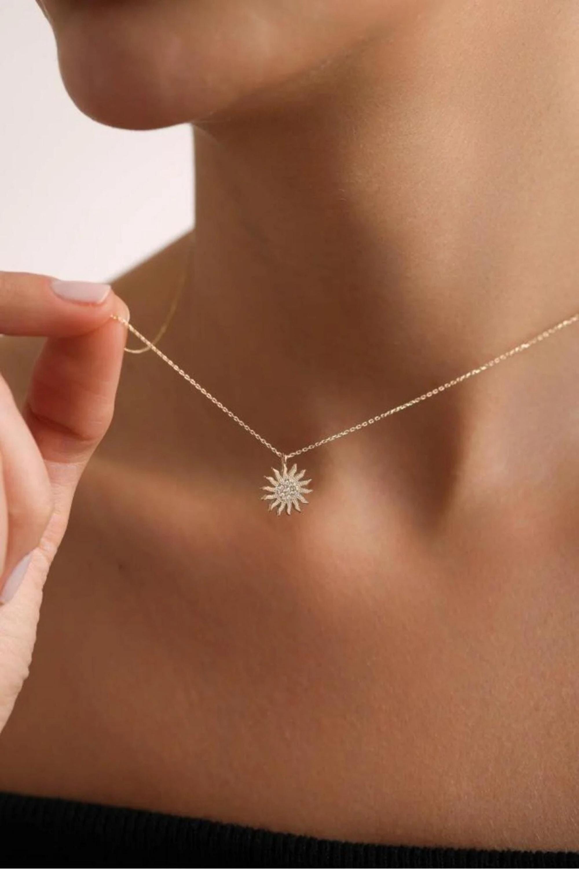 14K Gold Sun Necklace, Dainty Gold Sun Pendant, Minimalist Chain Necklace, Celestial Jewelry, Stackable Everyday Necklace, Gift for Her