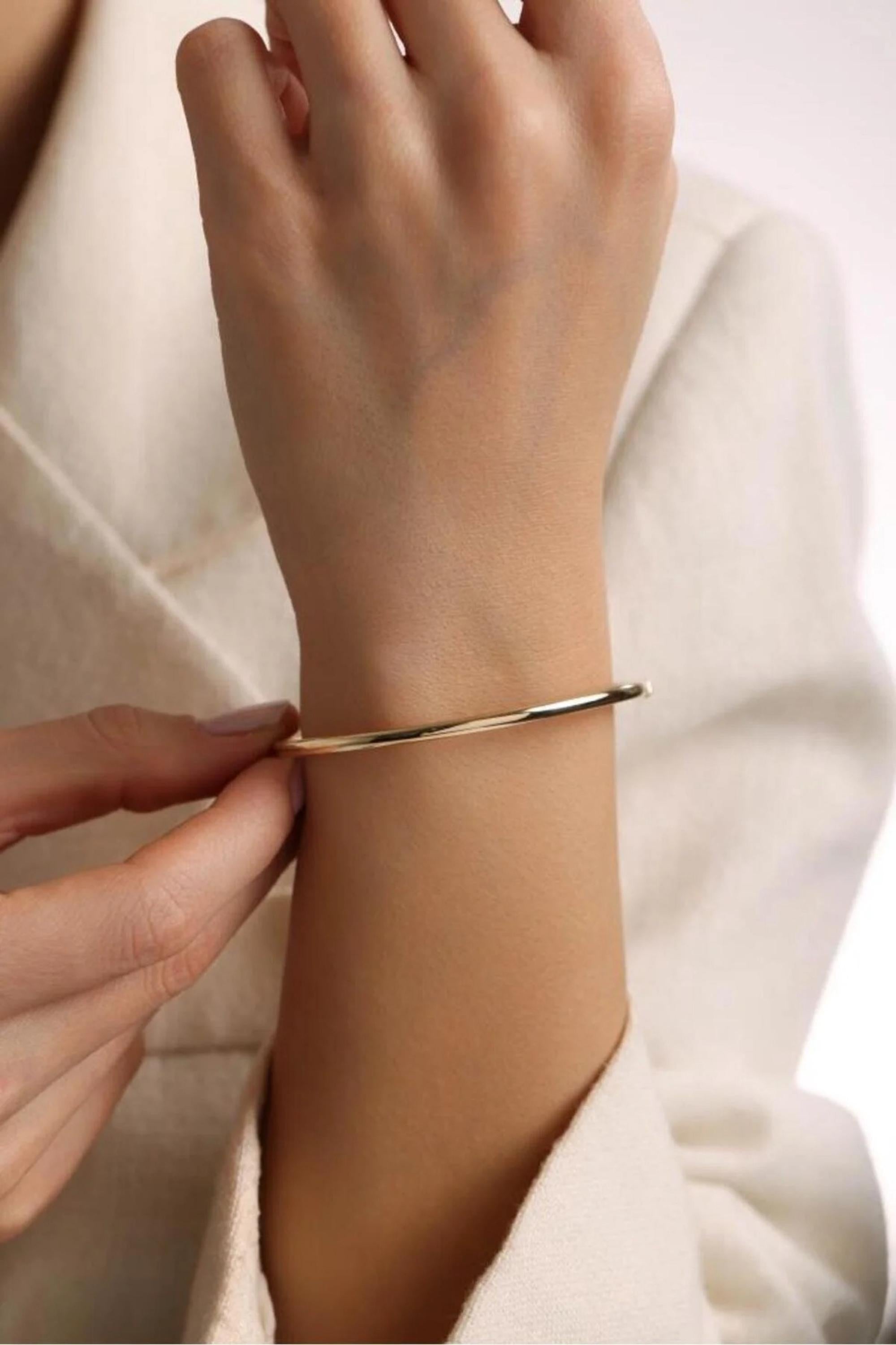 14K Gold 4mm Bangle Bracelet, Dainty Gold Bracelet, Minimalist Everyday Jewelry, Stackable Gold Bracelet, Gift for Her