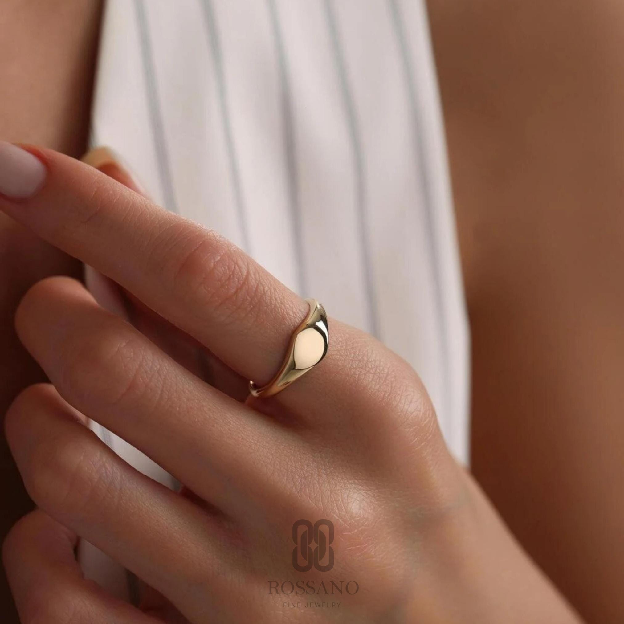 14K Gold Signet Ring, Classic Flat Top Gold Ring, Minimalist Statement Band, Timeless Unisex Jewelry, Stackable Ring, Gift for Her