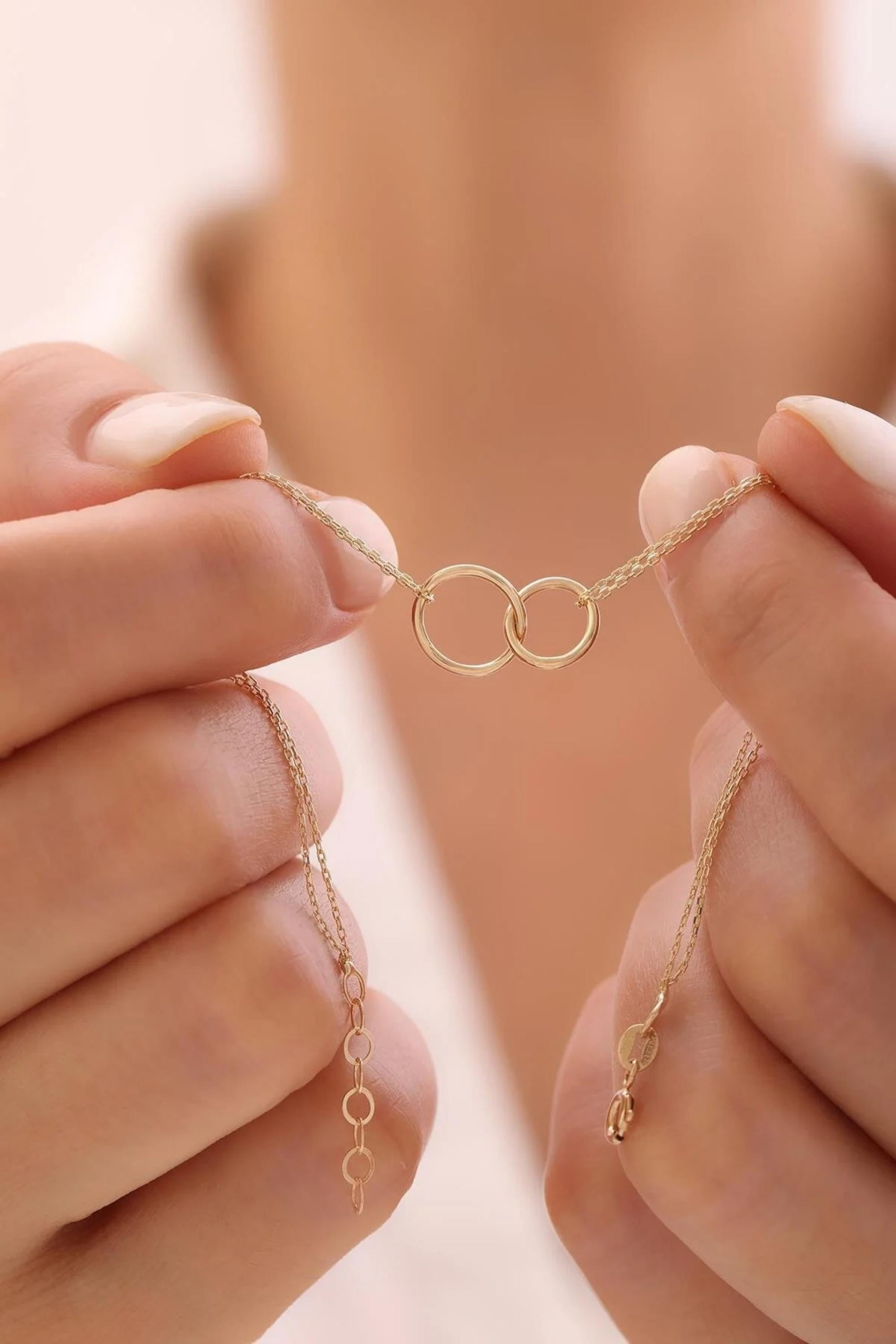14K Gold Interlocking Bracelet, Dainty Chain Bracelet, Minimalist Everyday Jewelry, Stackable Gold Bracelet, Gift for Her