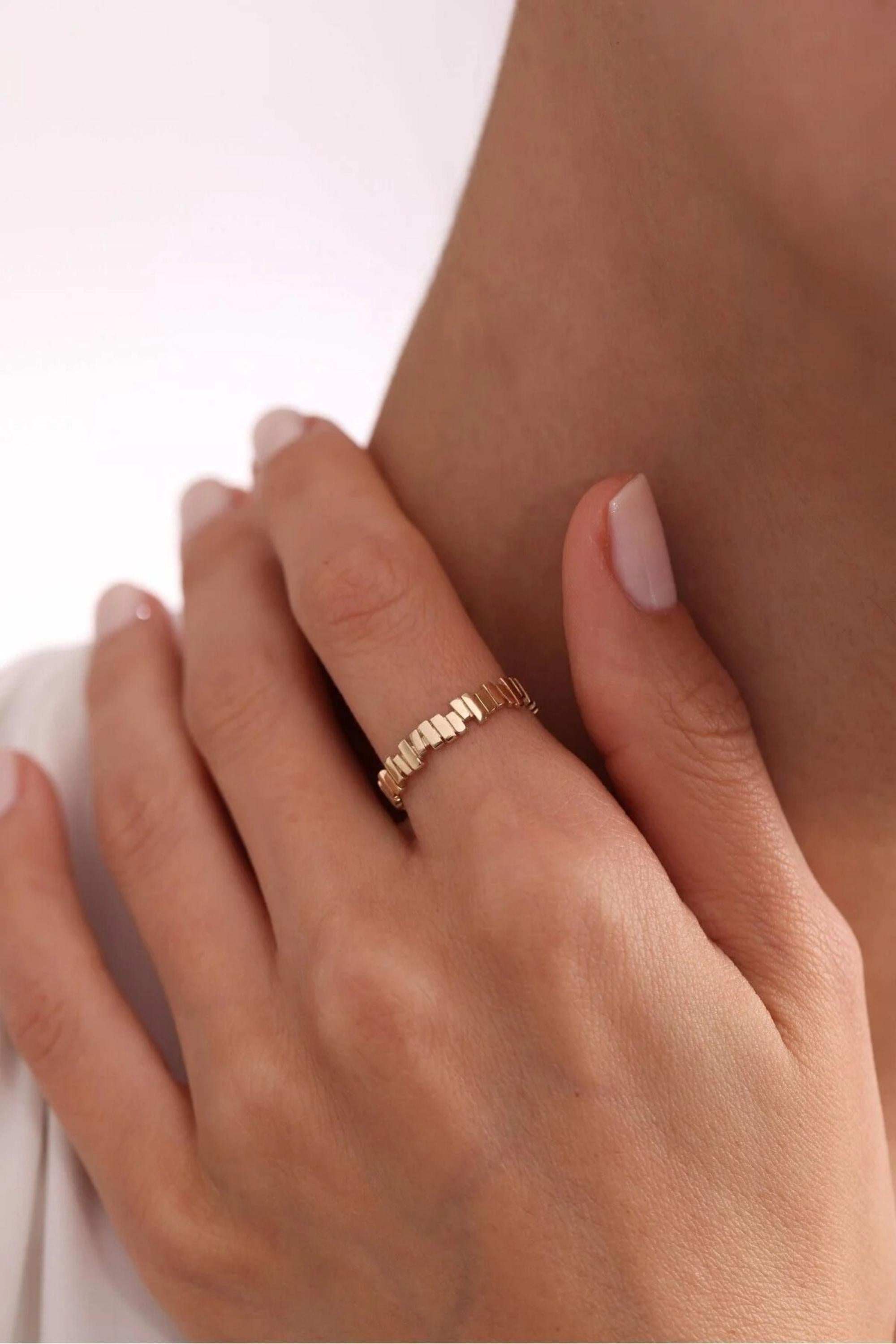 14K Gold Zigzag Ring, Dainty Gold Ring, Minimalist Everyday Jewelry, Stackable Gold Ring, Modern Wave Ring, Gift for Her