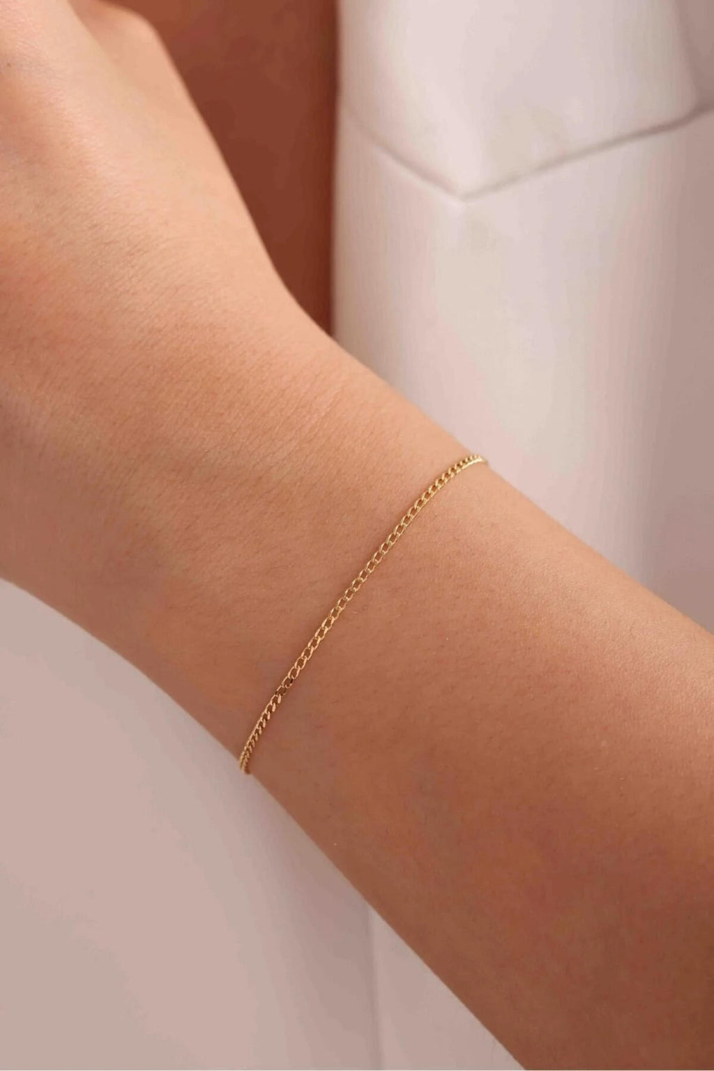 14K Gold 2mm Cuban Link Bracelet, Dainty Gold Bracelet, Minimalist Everyday Jewelry, Stackable Gold Chain Bracelet, Gift for Her