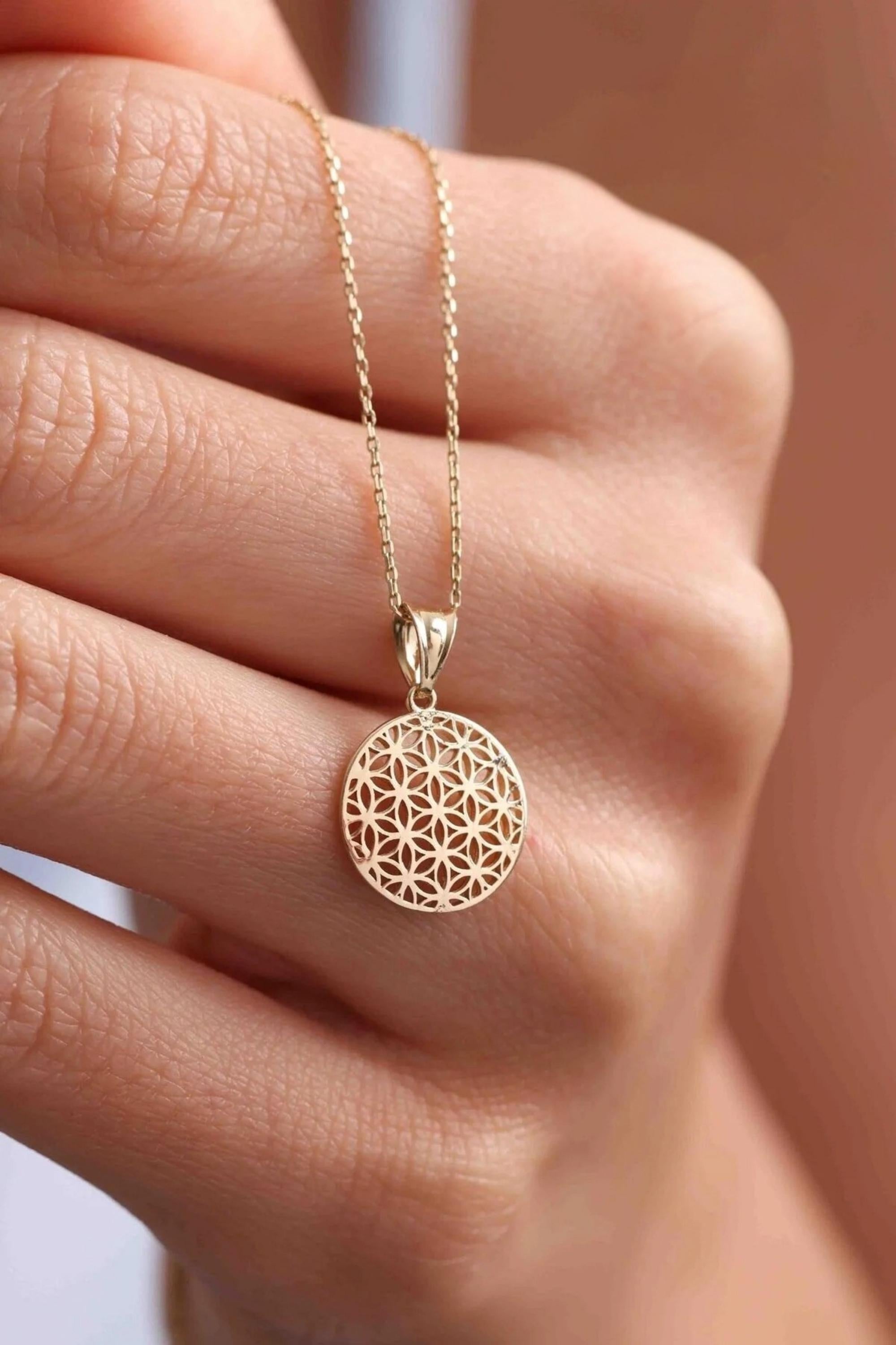 14K Gold Tree of Life Necklace, Dainty Gold Necklace, Minimalist Everyday Jewelry, Spiritual Jewelry, Stackable Gold Necklace for Her