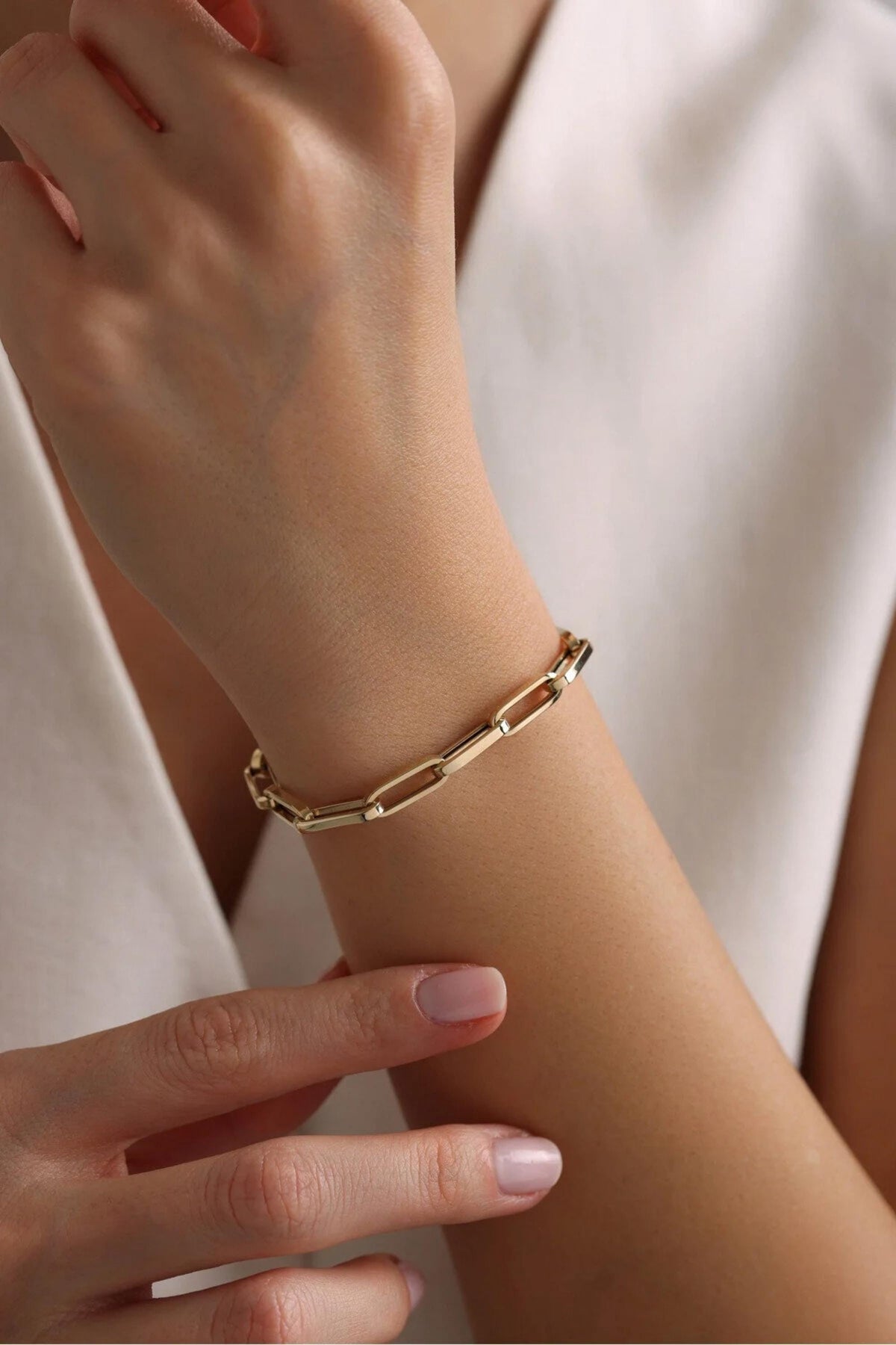 14K Gold 3.8mm Paperclip Link Bracelet, Modern Gold Chain Bracelet, Sleek Link Jewelry, Trendy Layering Bracelet, Gift for Women