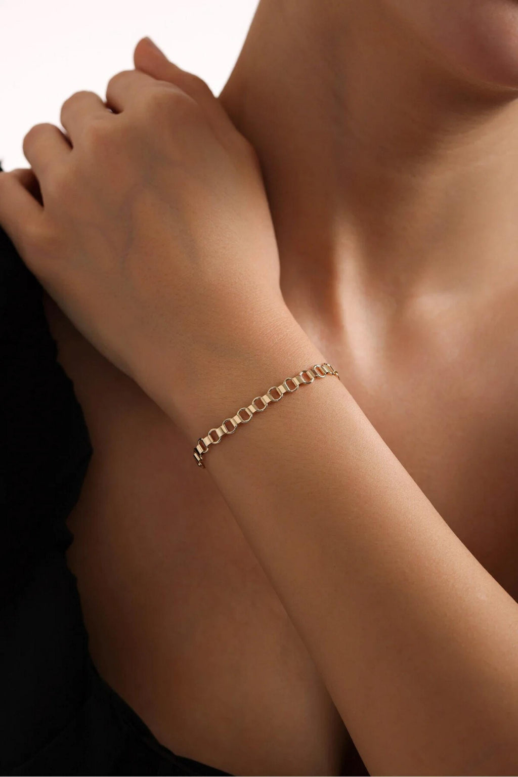 14K Gold 5mm Belt Link Bracelet, Modern Gold Chain Bracelet, Geometric Link Jewelry, Elegant Layering Bracelet, Gift for Women