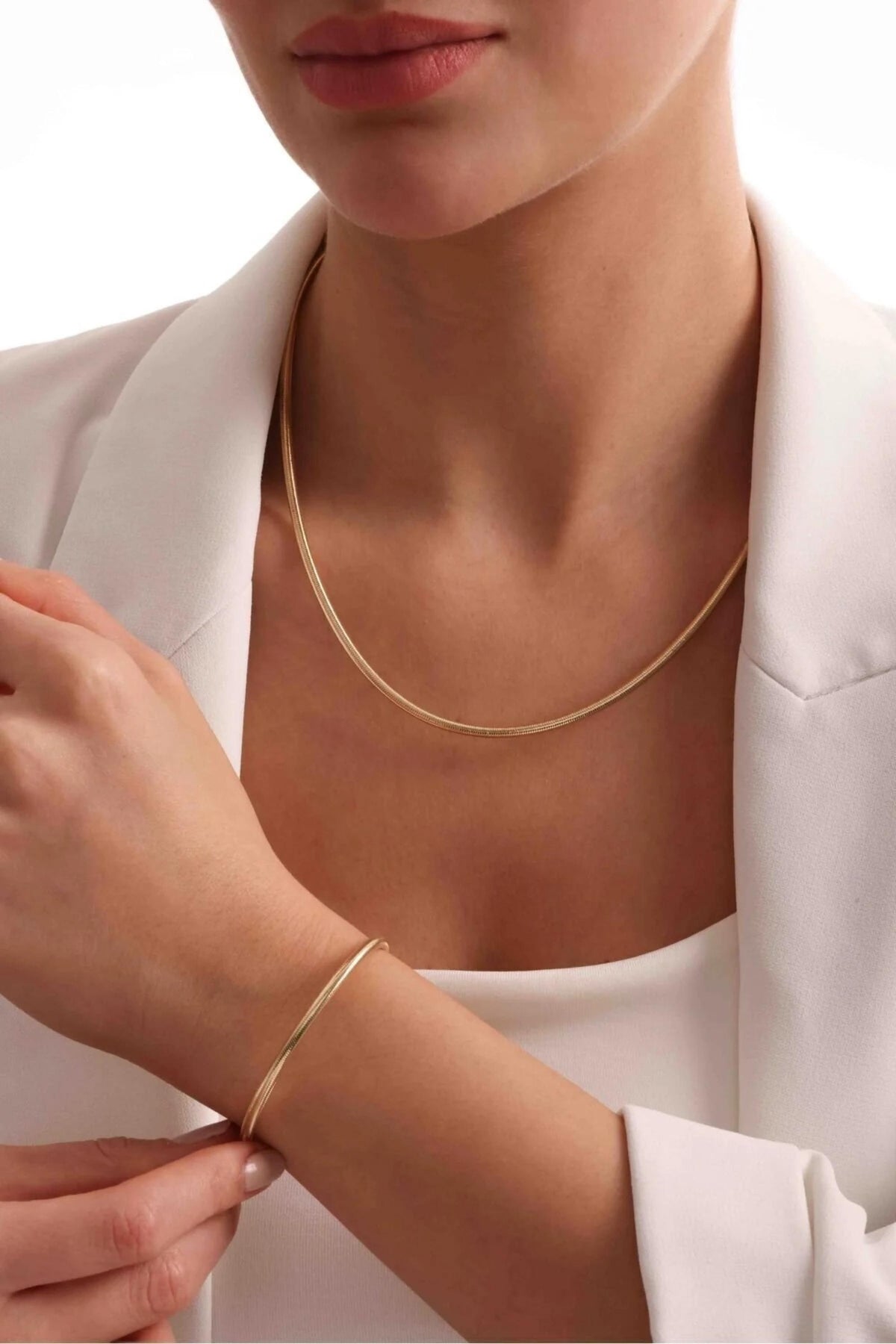 14K Gold Stretch Bracelet, Elastic Gold Bracelet, One Size Bracelet, Sleek Everyday Jewelry, Stackable Gold Bracelet for Women