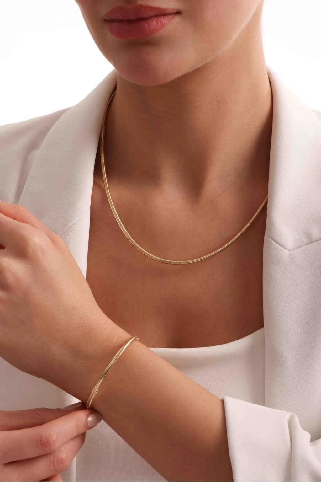 14K Gold Stretch Bracelet, Elastic Gold Bracelet, One Size Bracelet, Sleek Everyday Jewelry, Stackable Gold Bracelet for Women