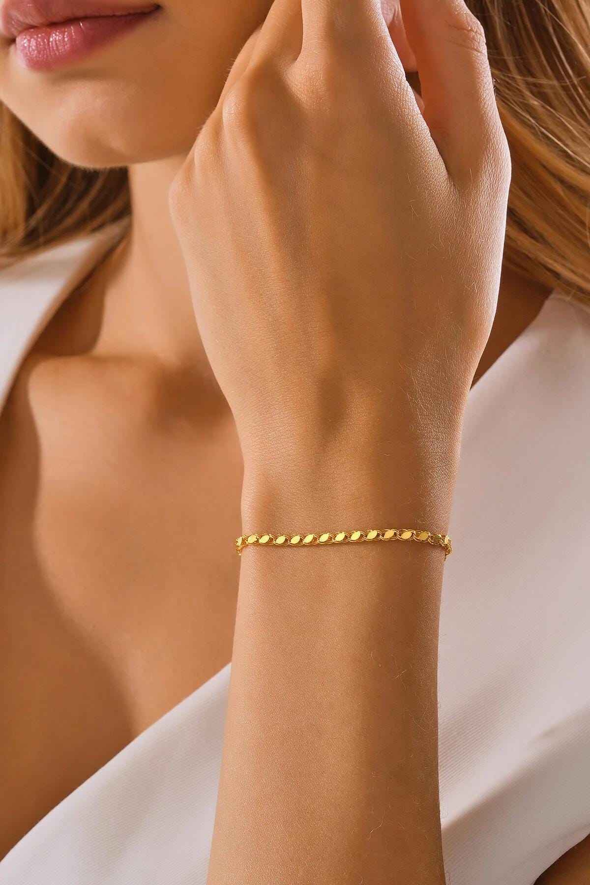 14K Gold Mirror Bracelet, Sleek Gold Chain Bracelet, Polished Link Jewelry, Modern Everyday Bracelet, Elegant Layering Gift for Women