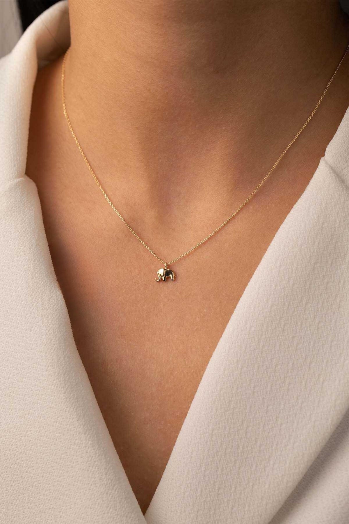 14K Gold Elephant Necklace, Elephant Pendant Jewelry, Dainty Animal Charm Necklace, Symbolic Gold Jewelry, Elegant Gift for Women