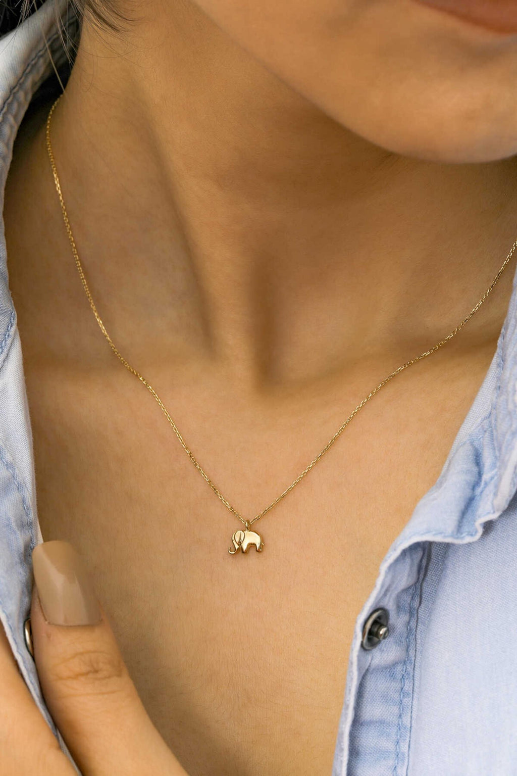 14K Gold Elephant Necklace, Elephant Pendant Jewelry, Dainty Animal Charm Necklace, Symbolic Gold Jewelry, Elegant Gift for Women