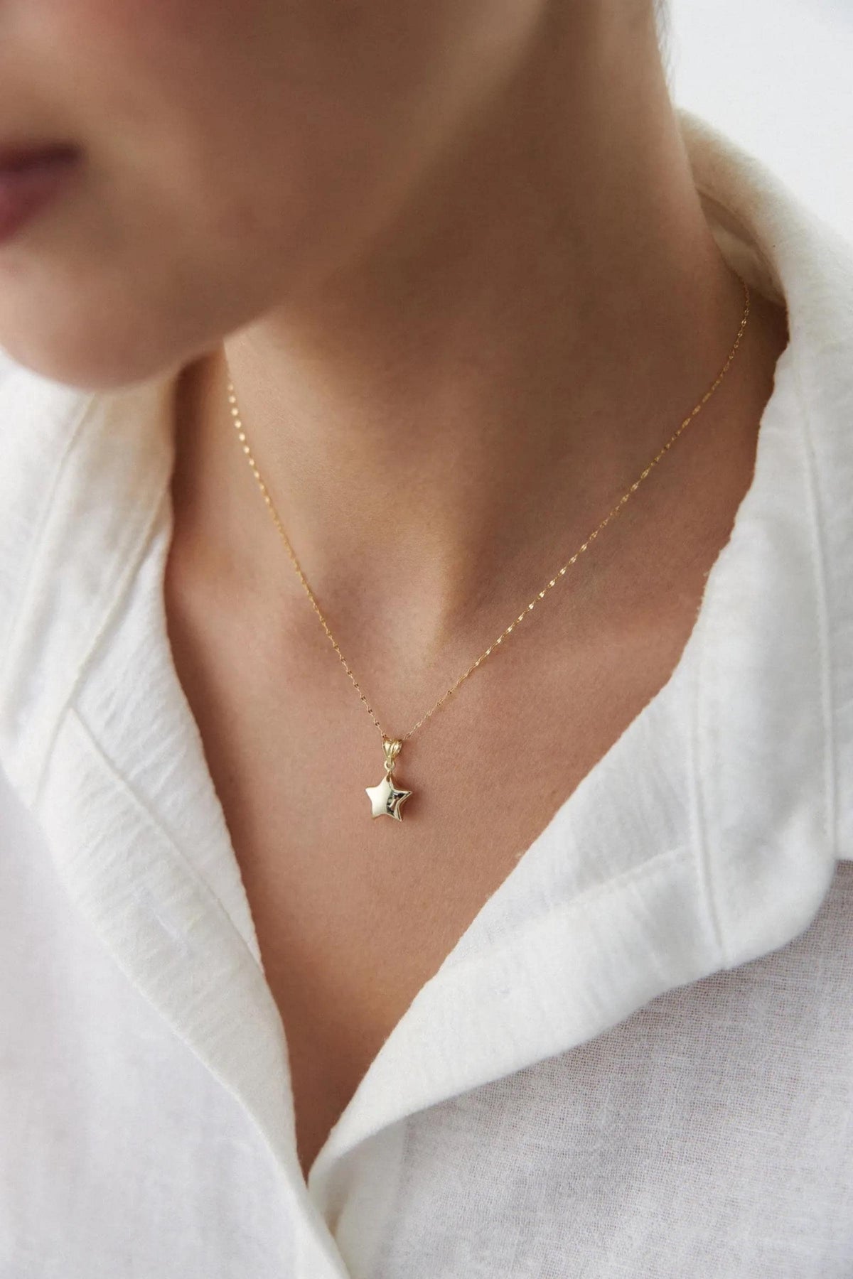 14K Gold Star Necklace, Celestial Star Pendant, Dainty Gold Star Jewelry, Elegant Layering Necklace, Timeless Everyday Gift for Women