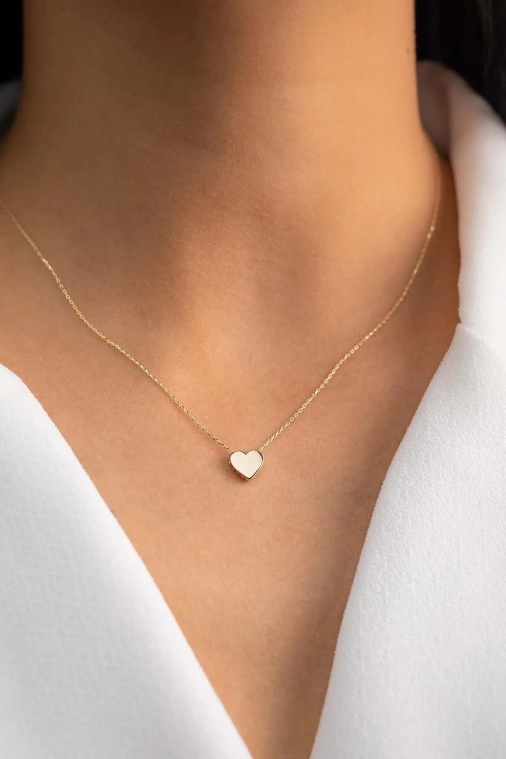 14K Gold Tiny Heart Necklace, Petite Heart Pendant, Delicate Love Jewelry, Minimalist Gold Chain, Sweet Everyday Gift for Women