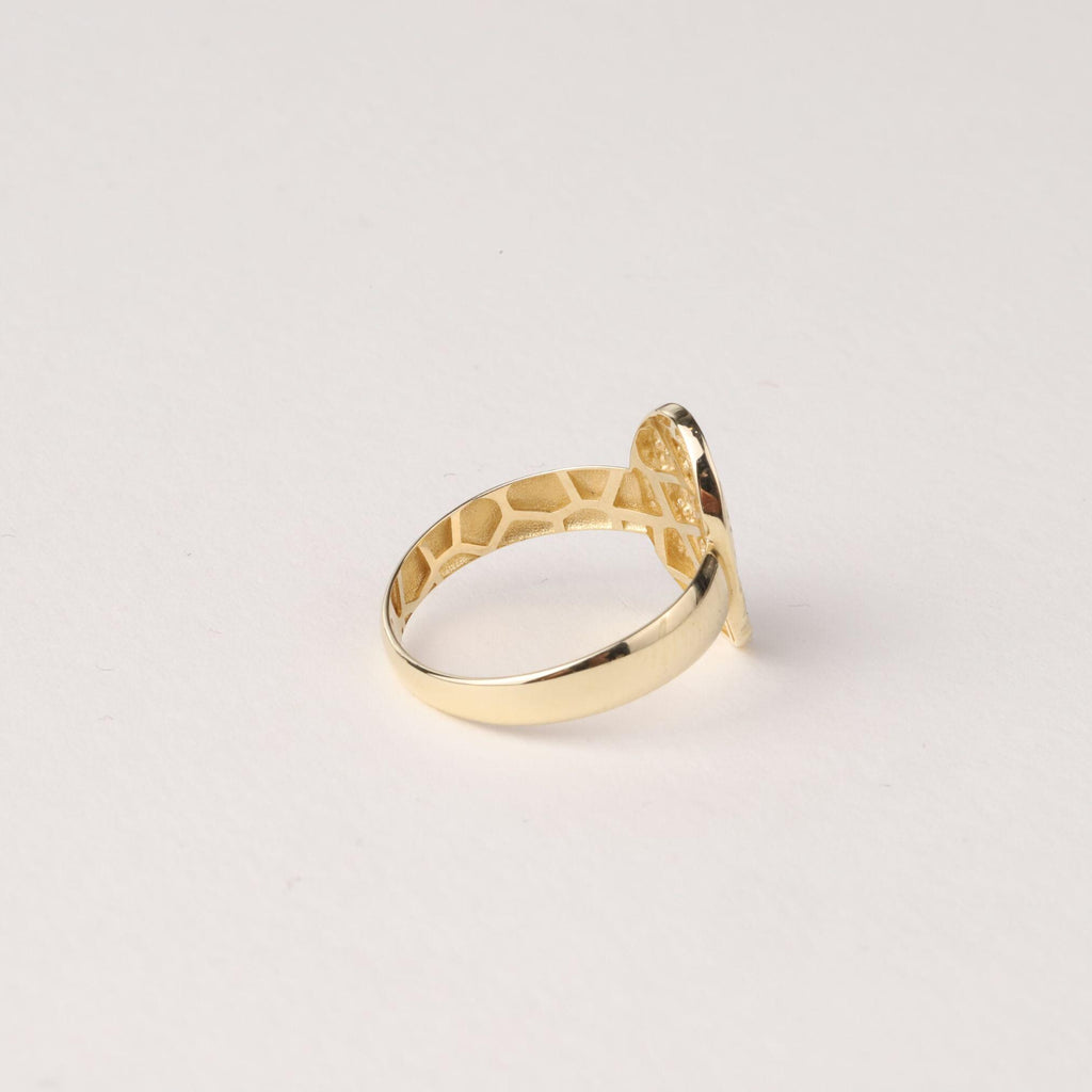 14K Gold Hammered Oval Ring, Textured Signet Style Ring, Dainty Statement Jewelry, Minimalist Everyday Ring, Elegant Gift for Women
