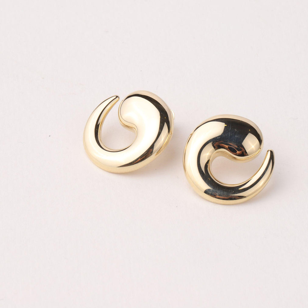 14K Gold Swirl Stud Earrings, Crescent Wave Studs, Sculptural Statement Earrings, Modern Everyday Jewelry, Elegant Gift for Women