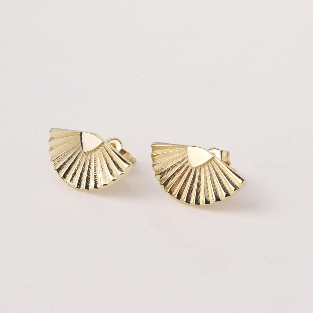 14K Gold Fan Stud Earrings, Fluted Shell Studs, Art Deco Statement Earrings, Minimalist Everyday Jewelry, Elegant Gift for Women