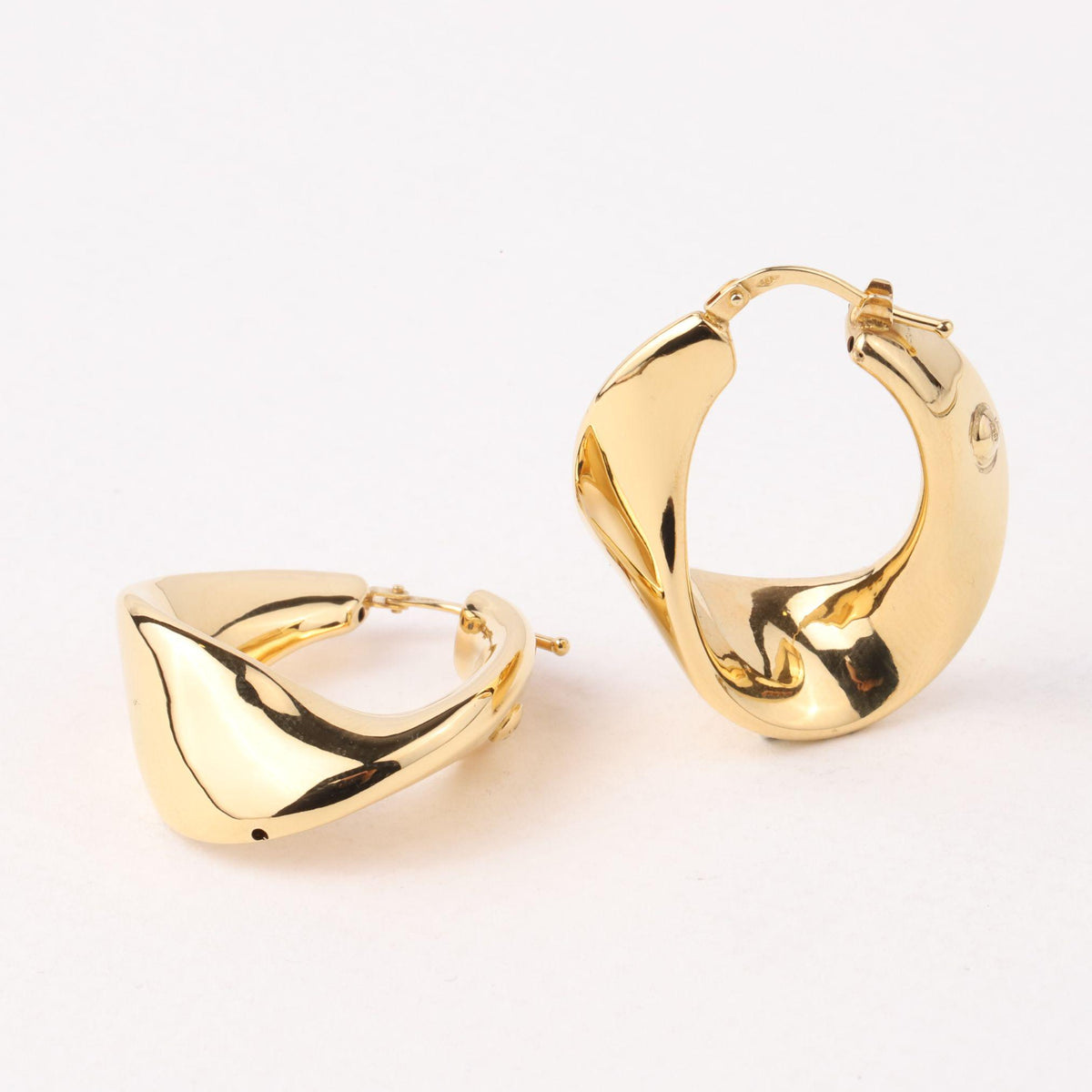 14K Gold Twisted Hoop Earrings, Chunky Wavy Gold Hoops, Sculptural Statement Earrings, Bold Everyday Jewelry, Gift for Women