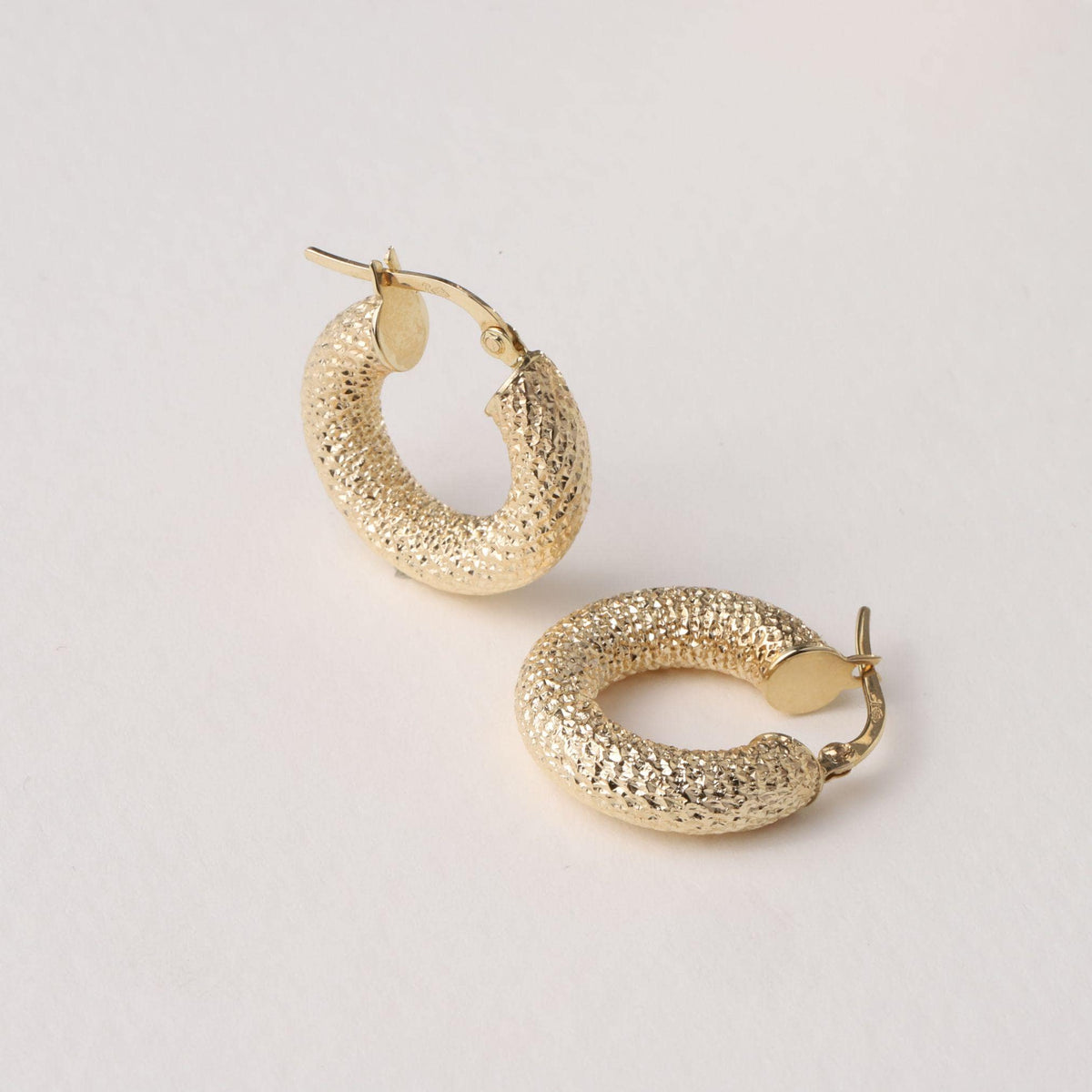 14K Gold Chunky Textured Hoop Earrings, Thick Diamond Cut Hoops, Bold Sparkle Earrings, Everyday Fine Jewelry, Gift for Women